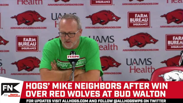 121122-Mike Neighbors-Arkansas State-ah